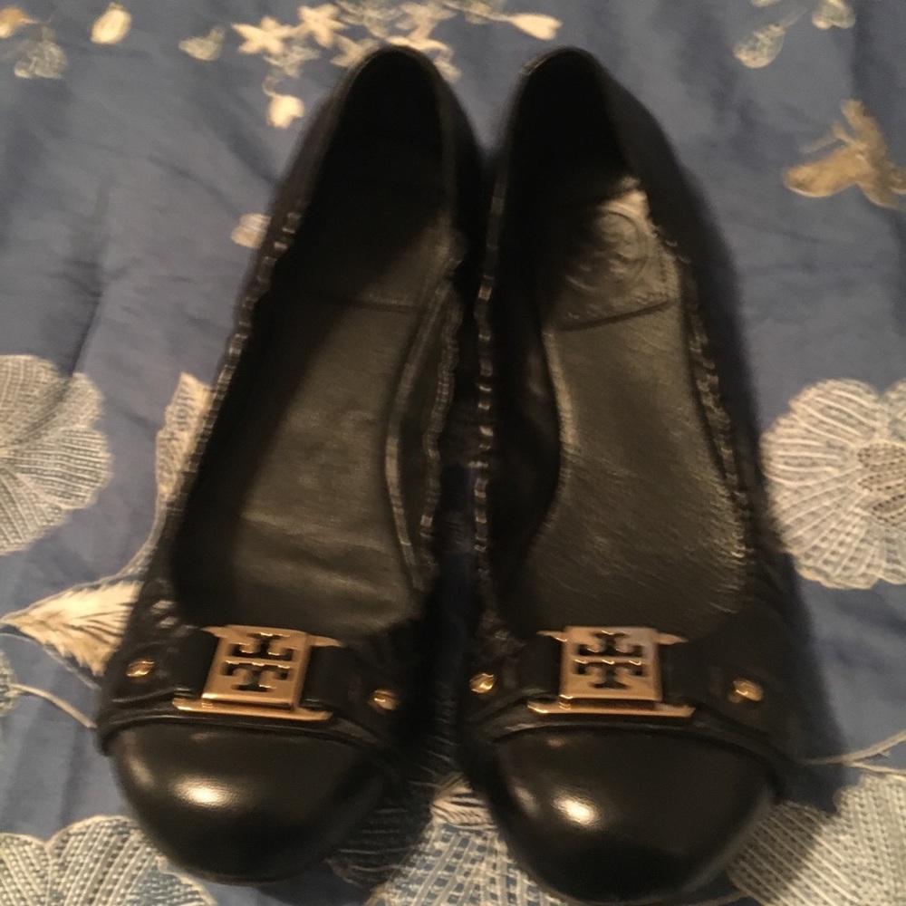 Authentic Tory Burch Shoes black with gold tone